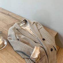 Load image into Gallery viewer, Spring Blazer Slim Korean Restore Plaid Suit Loose Suit Harajuku Vintage Jacket Feminine Outwear